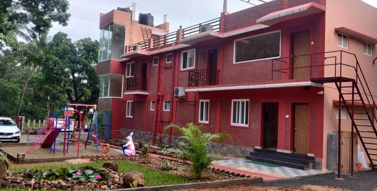 Laughing Waters Fine Stay Kuttālam Exterior photo