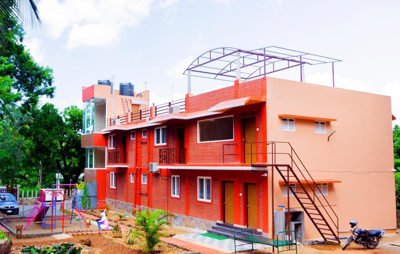 Laughing Waters Fine Stay Kuttālam Exterior photo