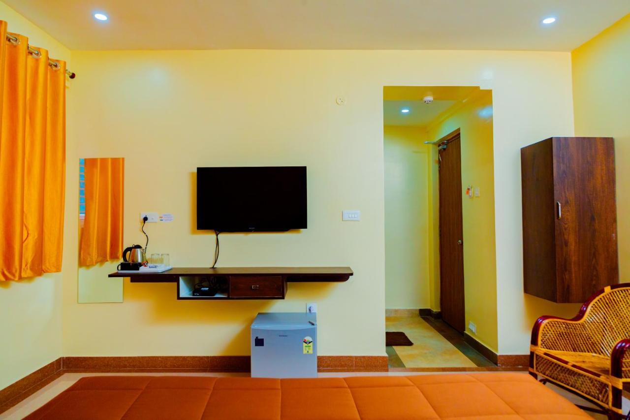 Laughing Waters Fine Stay Kuttālam Exterior photo